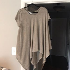 Flowy short sleeve light olive tunic